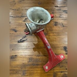 Vintage Classic Red Spong & Co London, England Hand Grinder 50's-60's Working